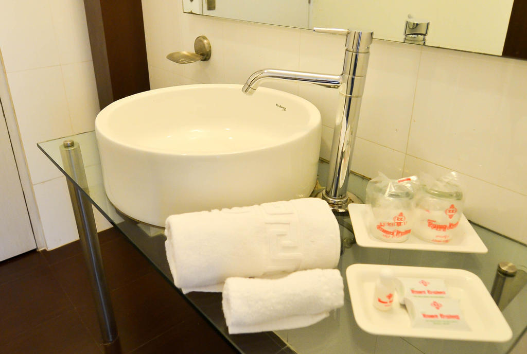 Rama Krishna Hotel Bombay Extérieur photo